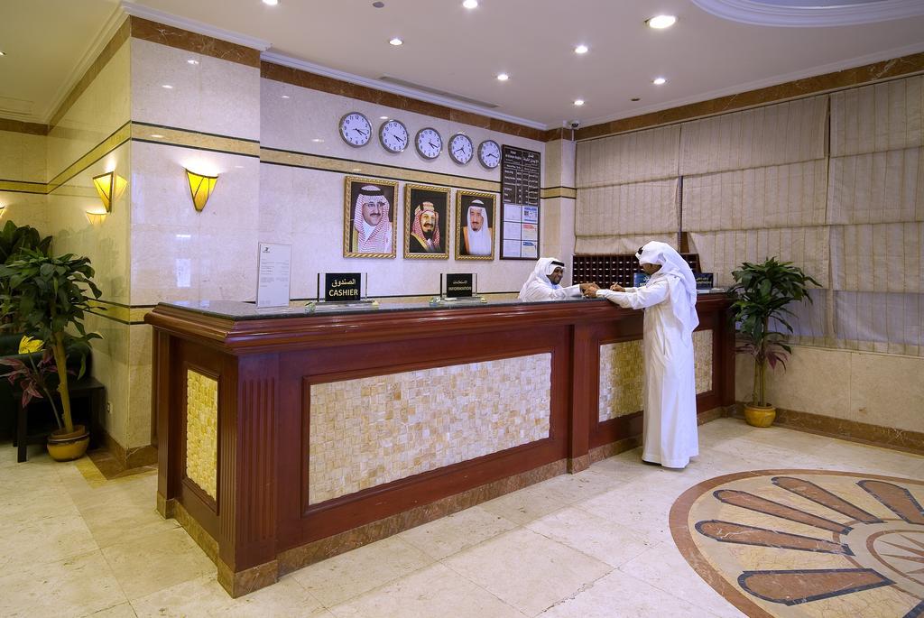 Al Eiman Al Qibla Hotel Medina Esterno foto